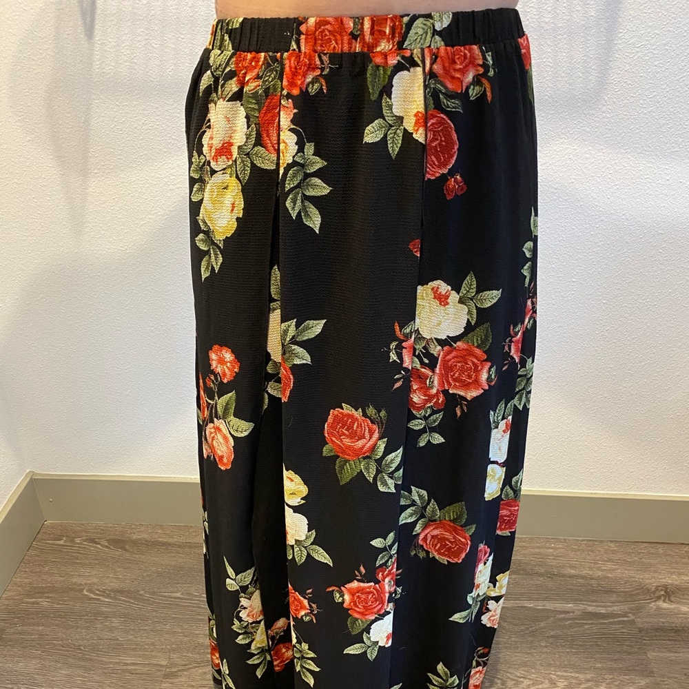 LONG FLOWER SKIRT